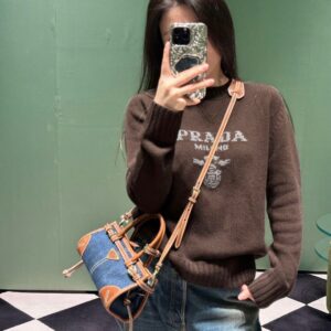 스웨터 + 가디건 + 패딩 점퍼